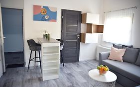Roomstore Studio Apartments